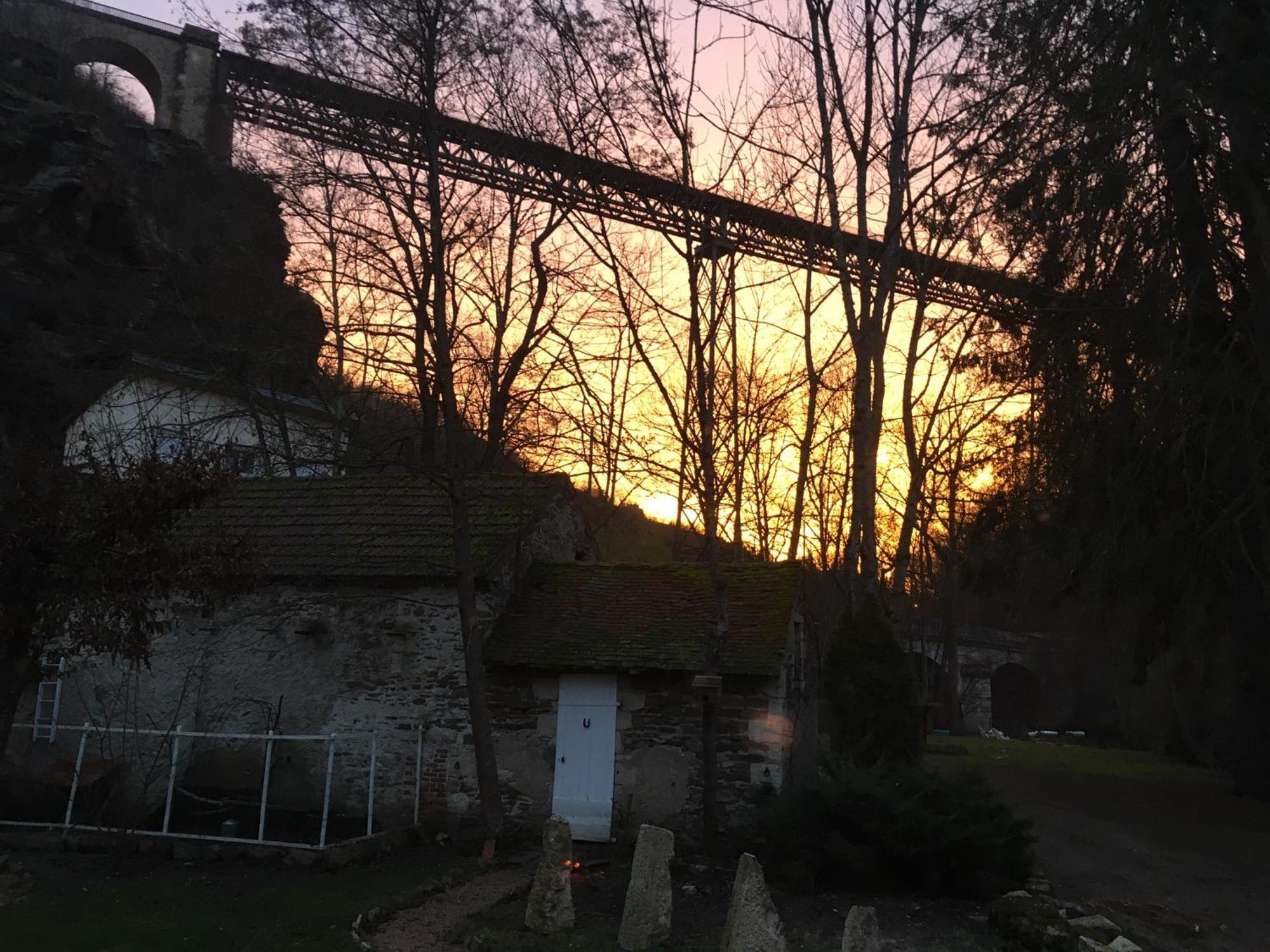 Chambre Sur Une Ile Saint-Bonnet-de-Rochefort المظهر الخارجي الصورة